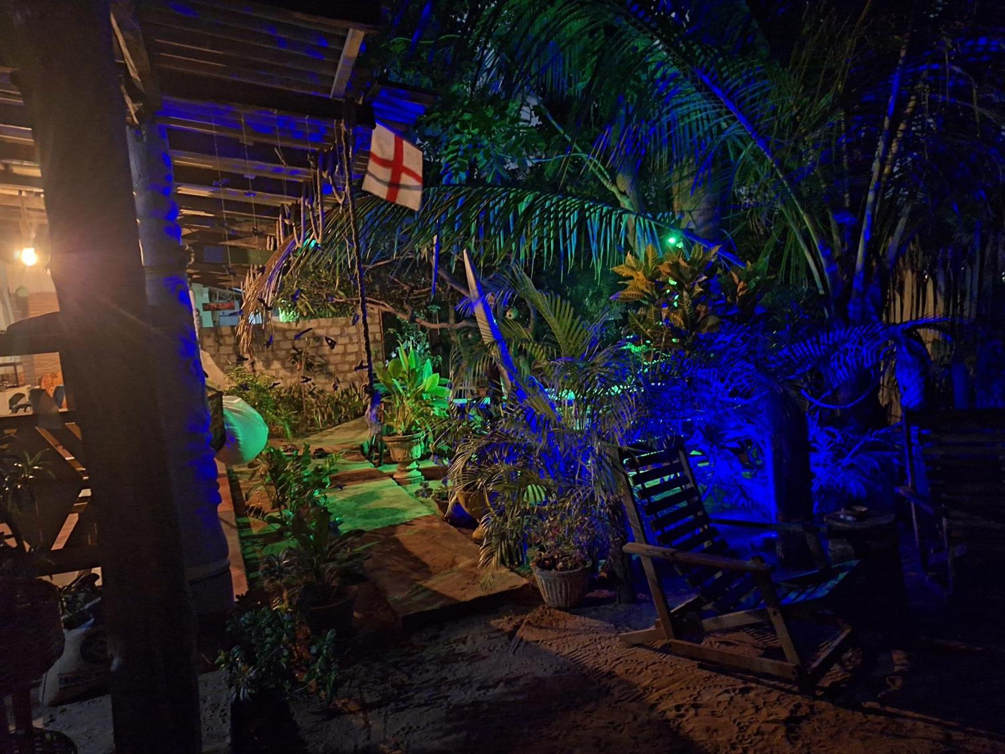 Akki'S Hostel ตรินโคมาลี ภายนอก รูปภาพ