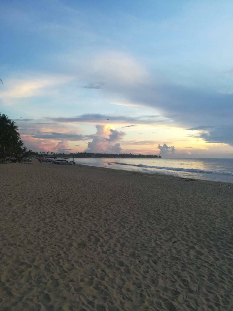 Akki'S Hostel ตรินโคมาลี ภายนอก รูปภาพ